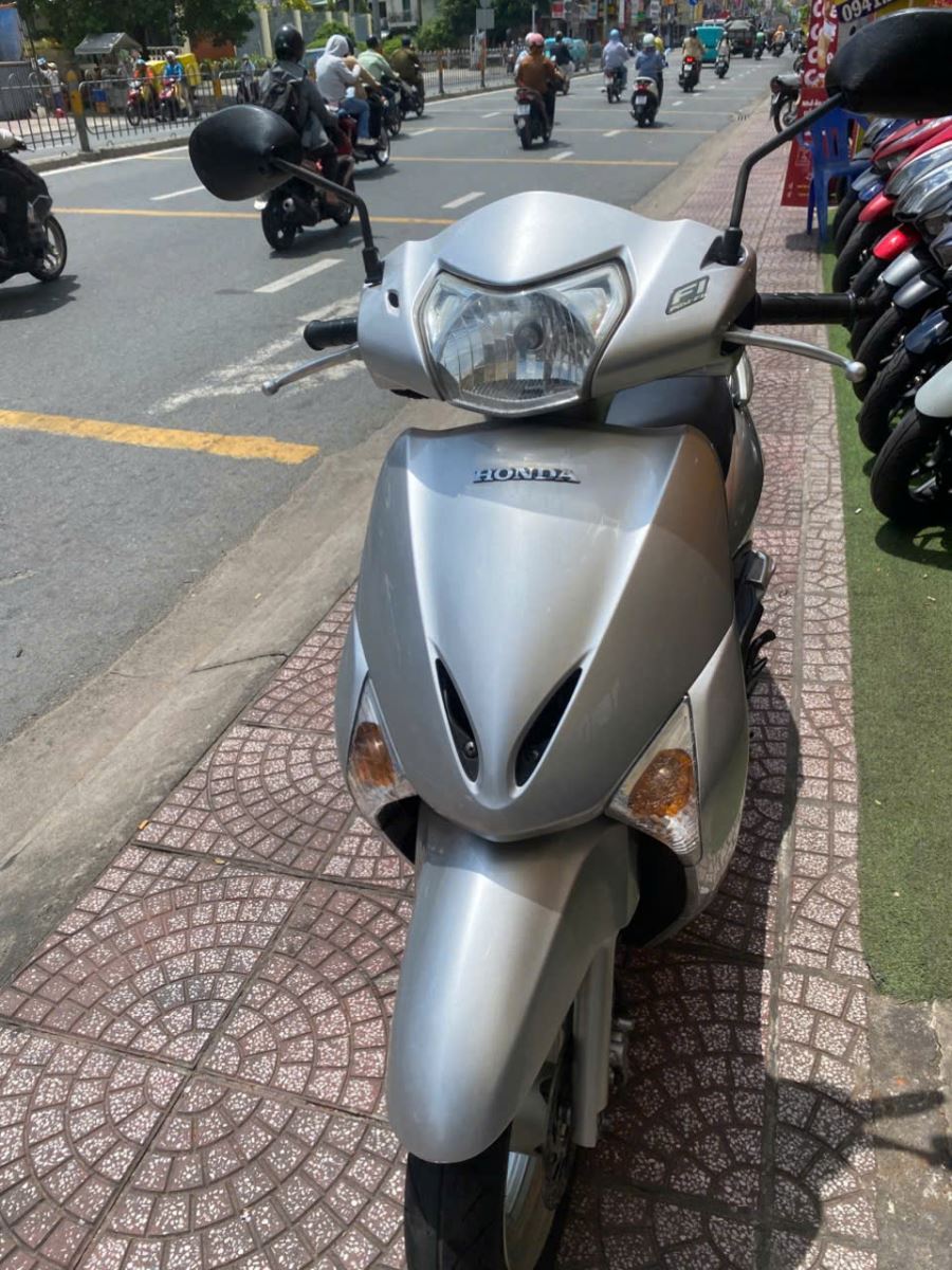 HONDA LEAD 110 – 2012 – CỐP RỘNG TIỆN DỤNG, PHÙ HỢP ĐI LẠI HẰNG NGÀY BS 59M1-26822