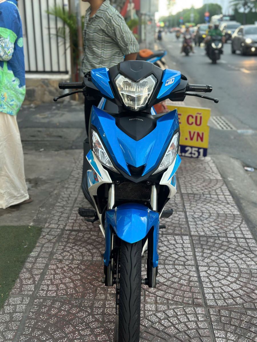 HONDA WINNER V1 150 – 2016 – CÔN TAY MẠNH MẼ, PHỤC VỤ TỐT NHU CẦU DI CHUYỂN BS 59E1-92276